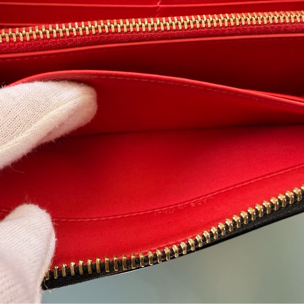 Christian Louboutin Panettone Wallet, Black With Gold Logo Embroidery, RARE - Picture 12 of 16